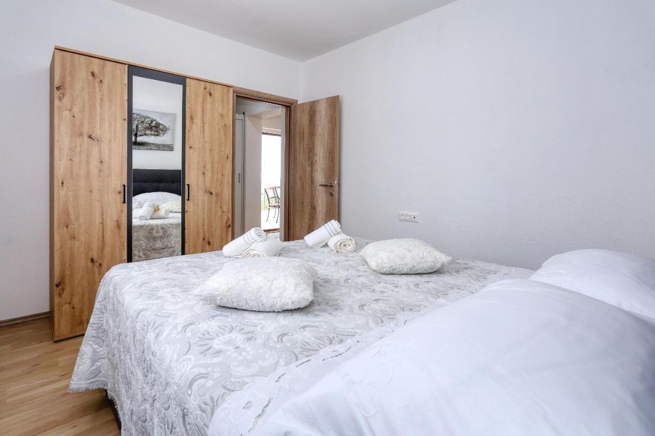 Apartments Poljak Rtina Luaran gambar